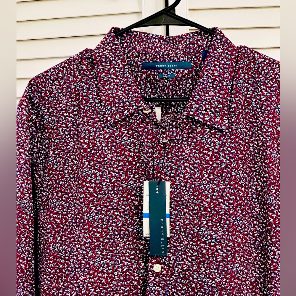 NWT - Perry Ellis Men”s Long Sleeve, Red & Gray Slim Fit Button Down
